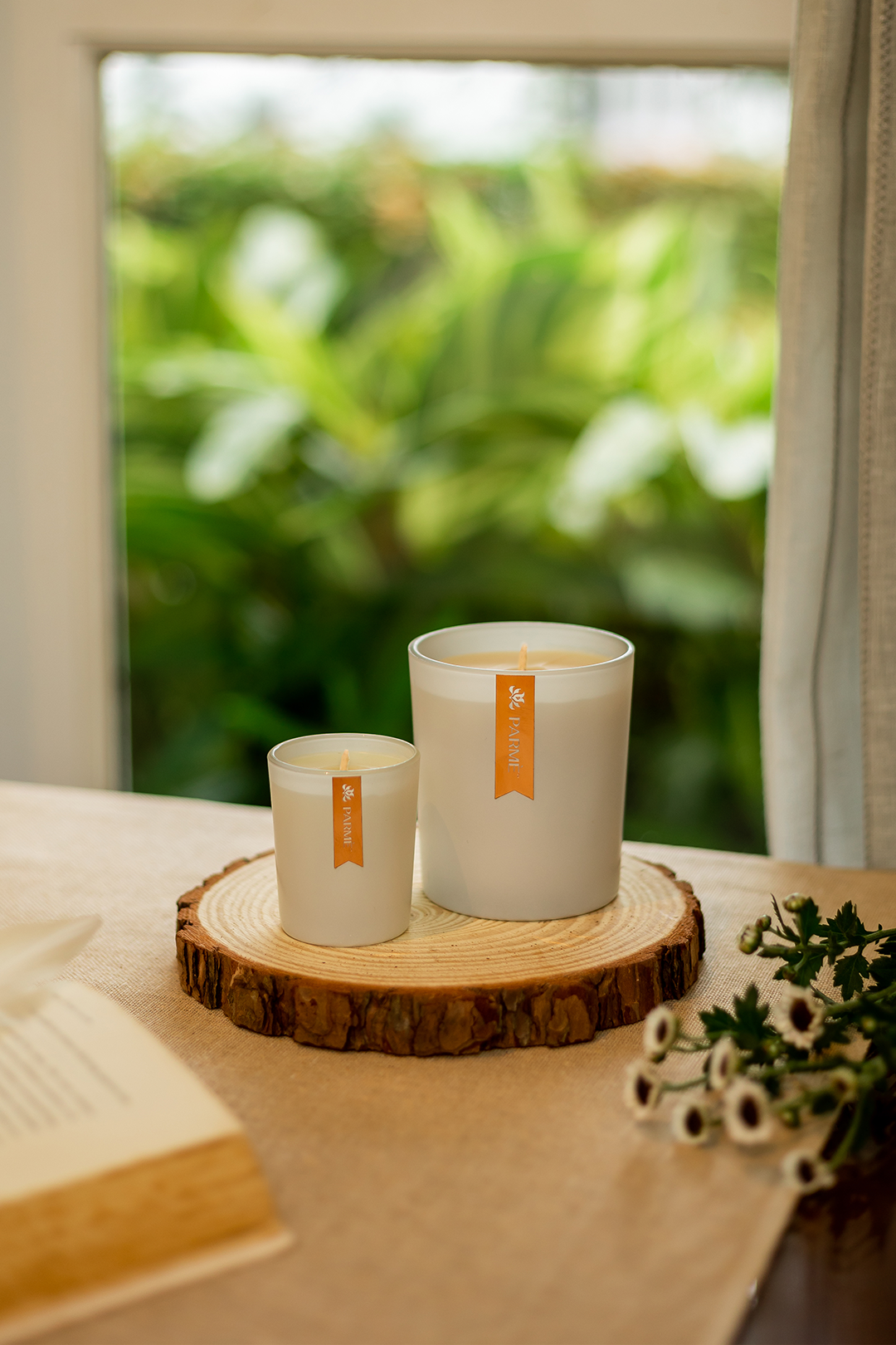 WHITE FROST | GLASS JAR | SOY WAX CANDLE