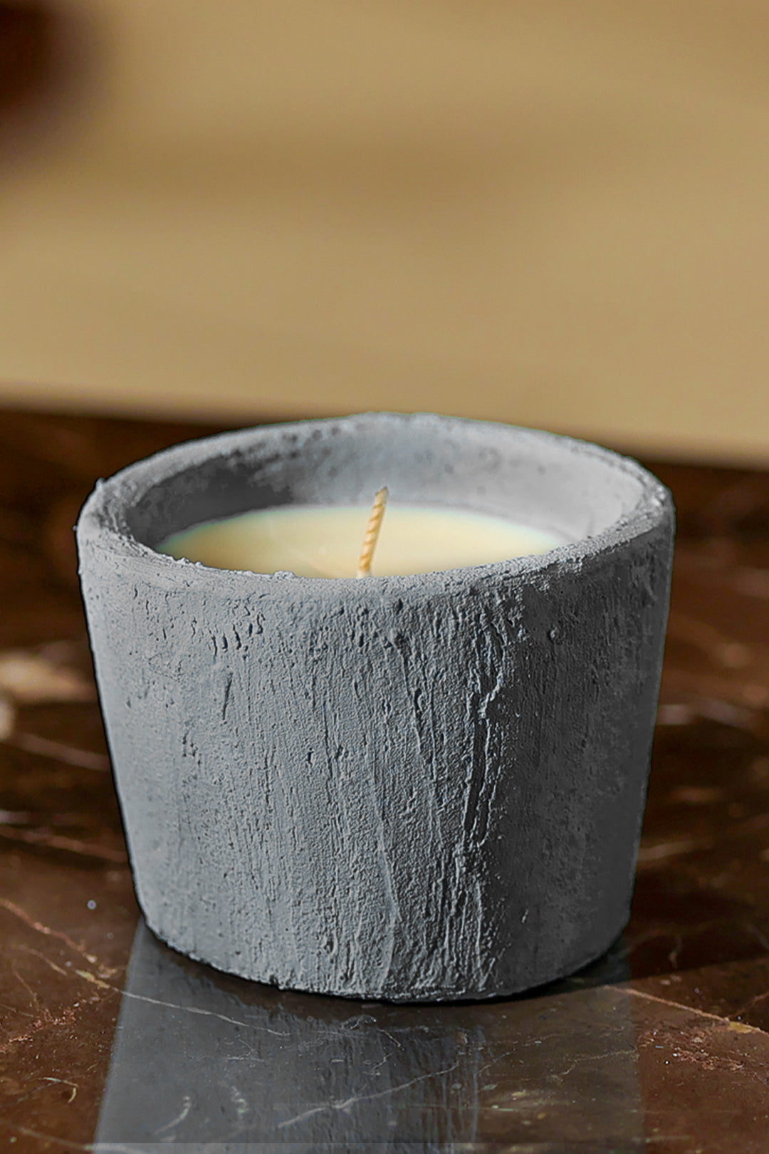 ENCHANTING CHARCOAL FLORA