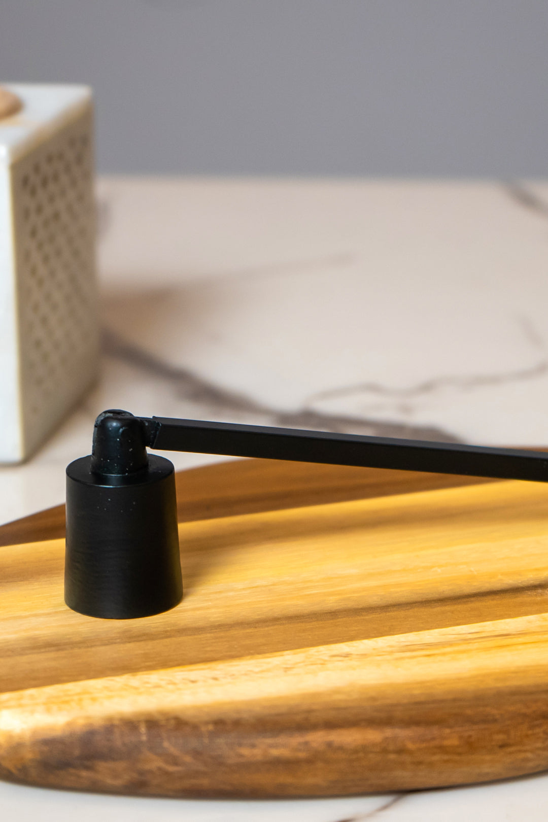 CANDLE FLAME SNUFFER